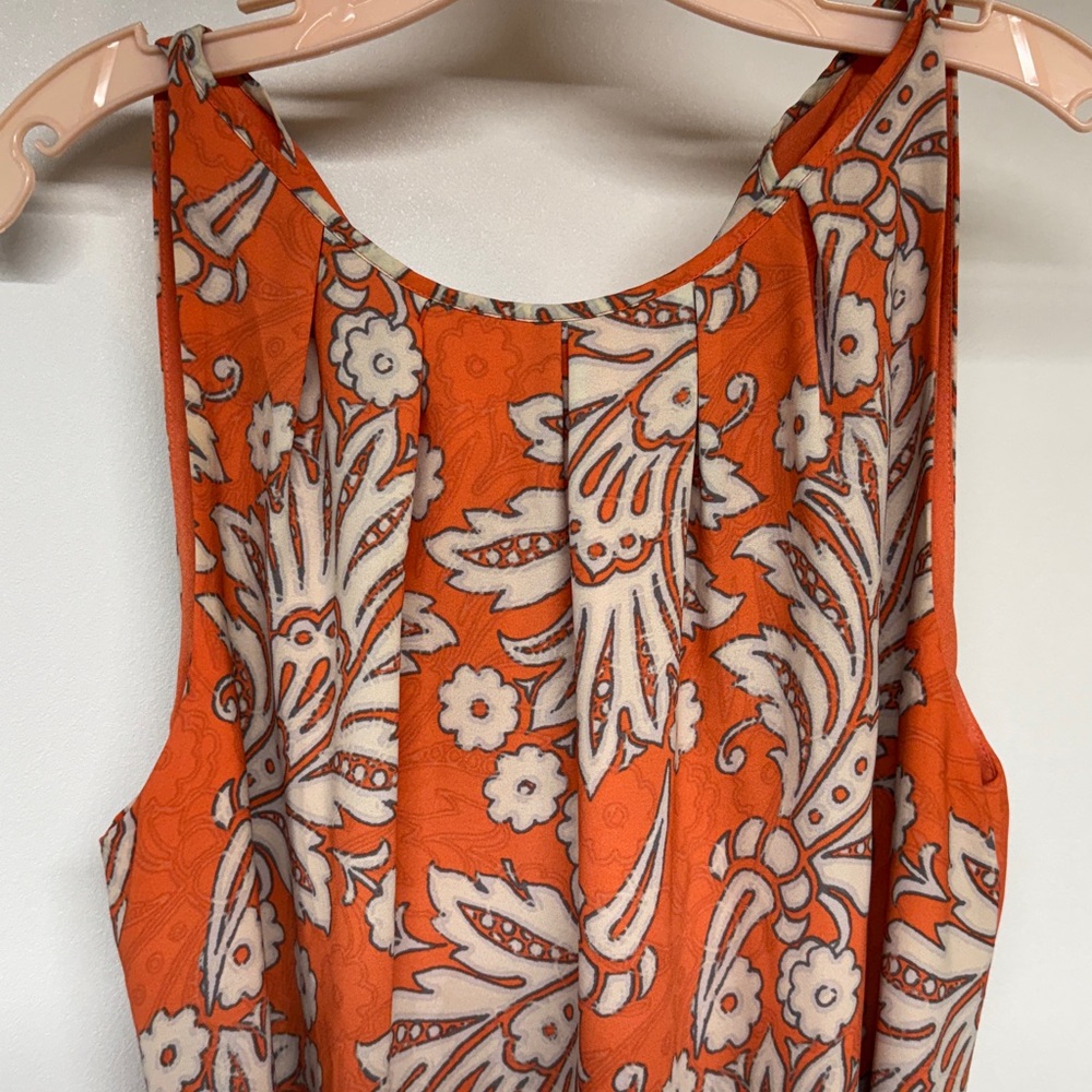 Loft Dress - Picture 2 of 7